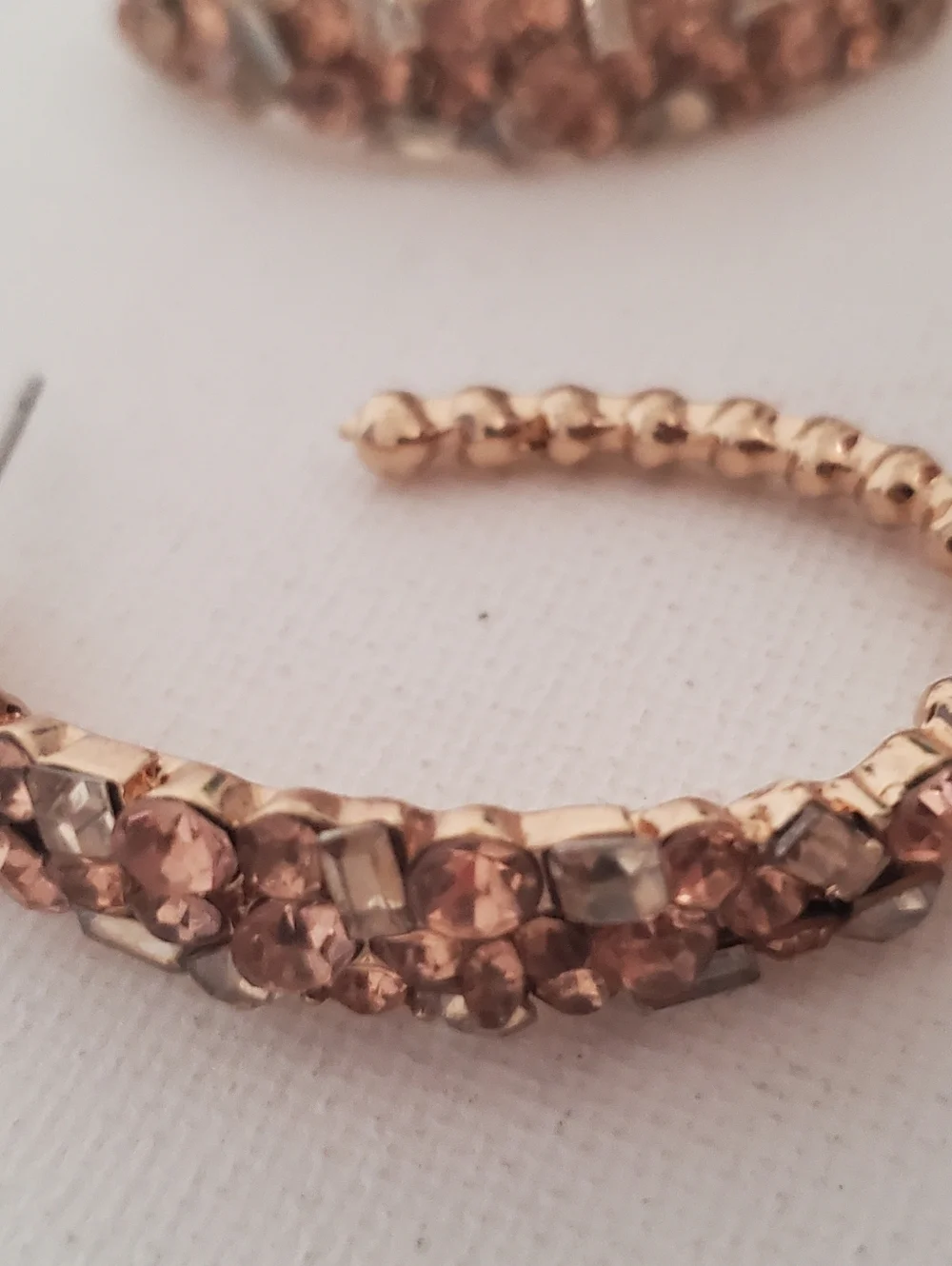 Source Unknown gold tone
